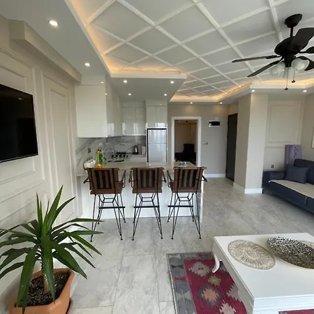 Apartment My White Residance *